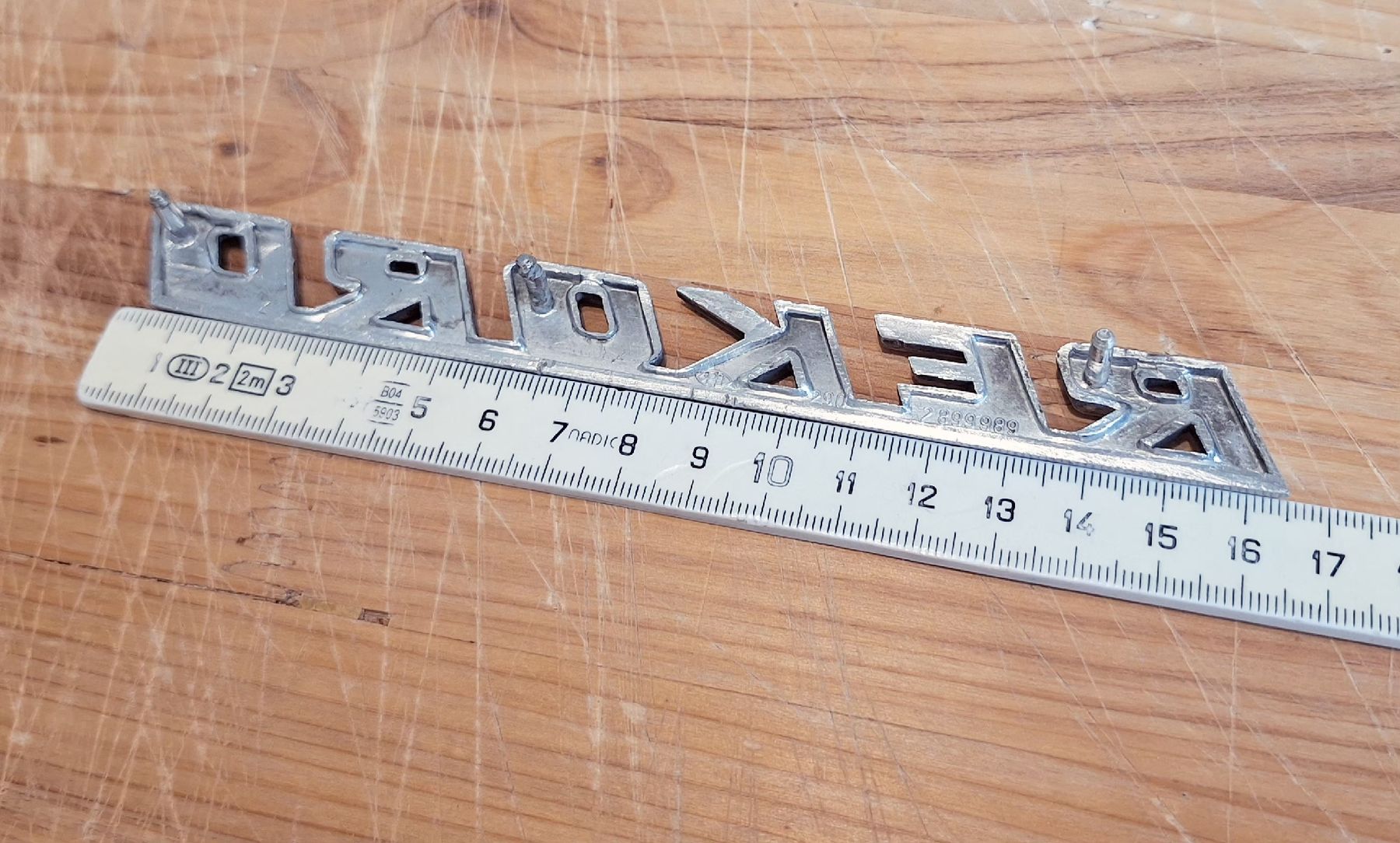 Opel Tutti pezzi di ricambio auto: Opel Rekord Emblem – Usato da Triesen venduto da BLACKSHEEP75 4