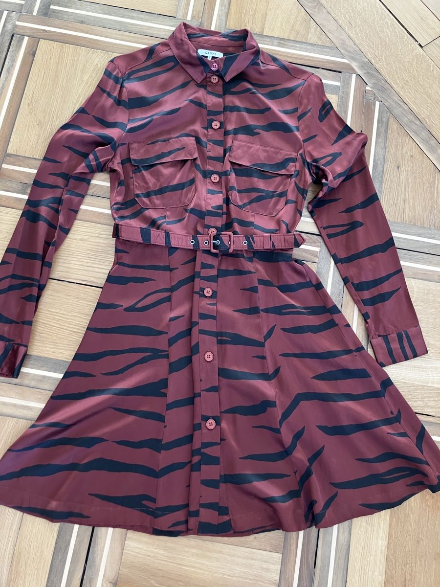 Ganni Vestiti: Kleid von Ganni – Usato da Zürich venduto da annalaila