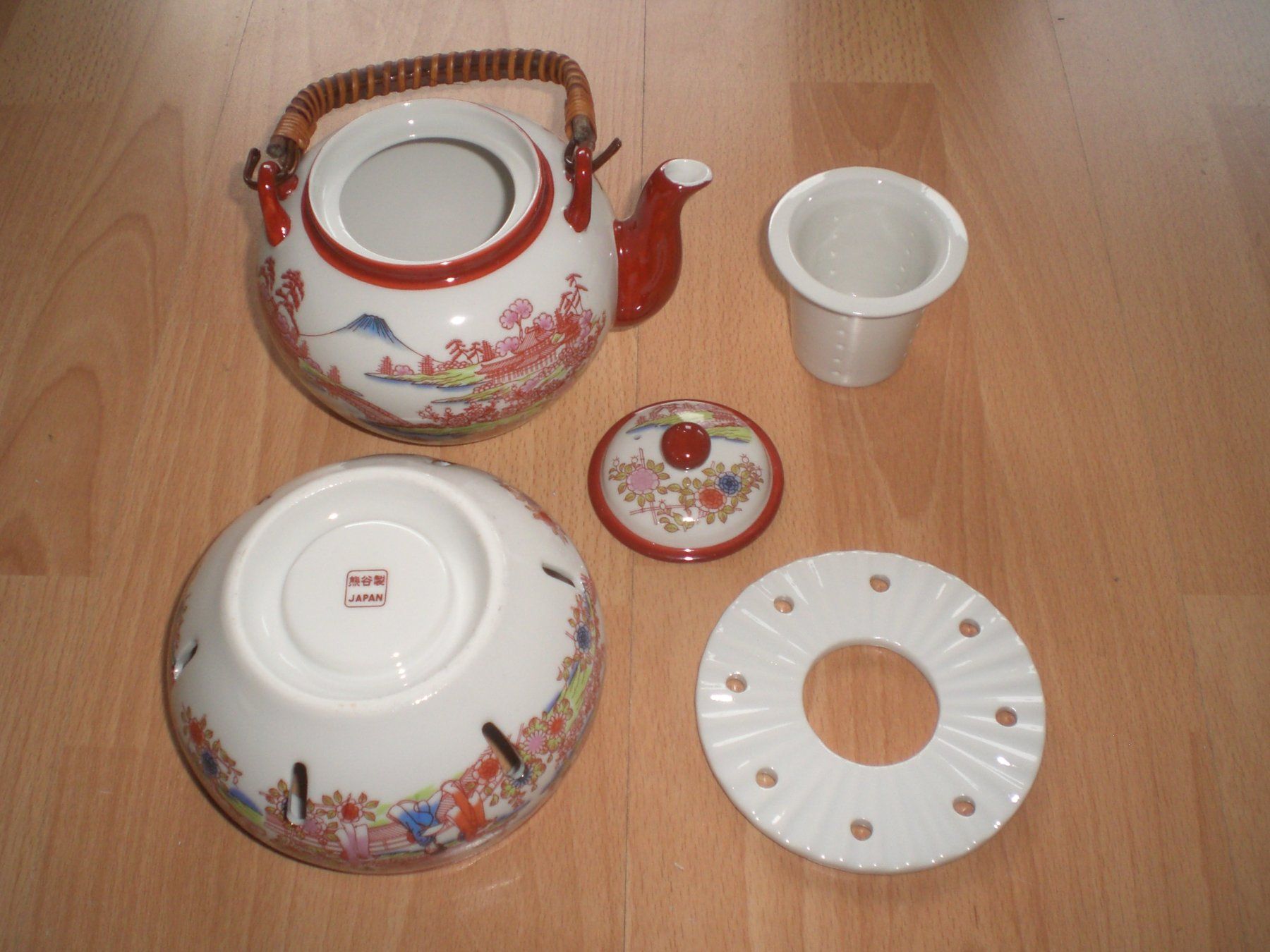 Set di piatti: Echtes japanisches Tee Set mit Geisha Motiven – Nuovo e nell'imballaggio originale da Grellingen venduto da Neuron67 2