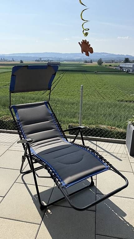 Chaises longues: Liegestühle auch zum sitzen – D'occasion à Walperswil par Serschu