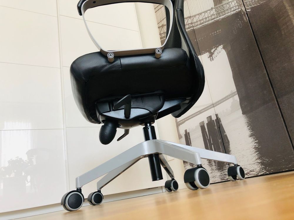 Chefsessel Mit Verstellbarer Rückenlehne & Fußstütze – Echtes Leder, Neigbar Bis 155°, Max. 200 Kg Belastbar