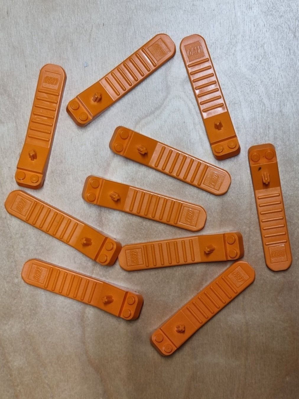 Lego Baukästen: LEGO 96874 Orange Brick and Axle Separator – Gebraucht aus Basadingen von NekoBricks