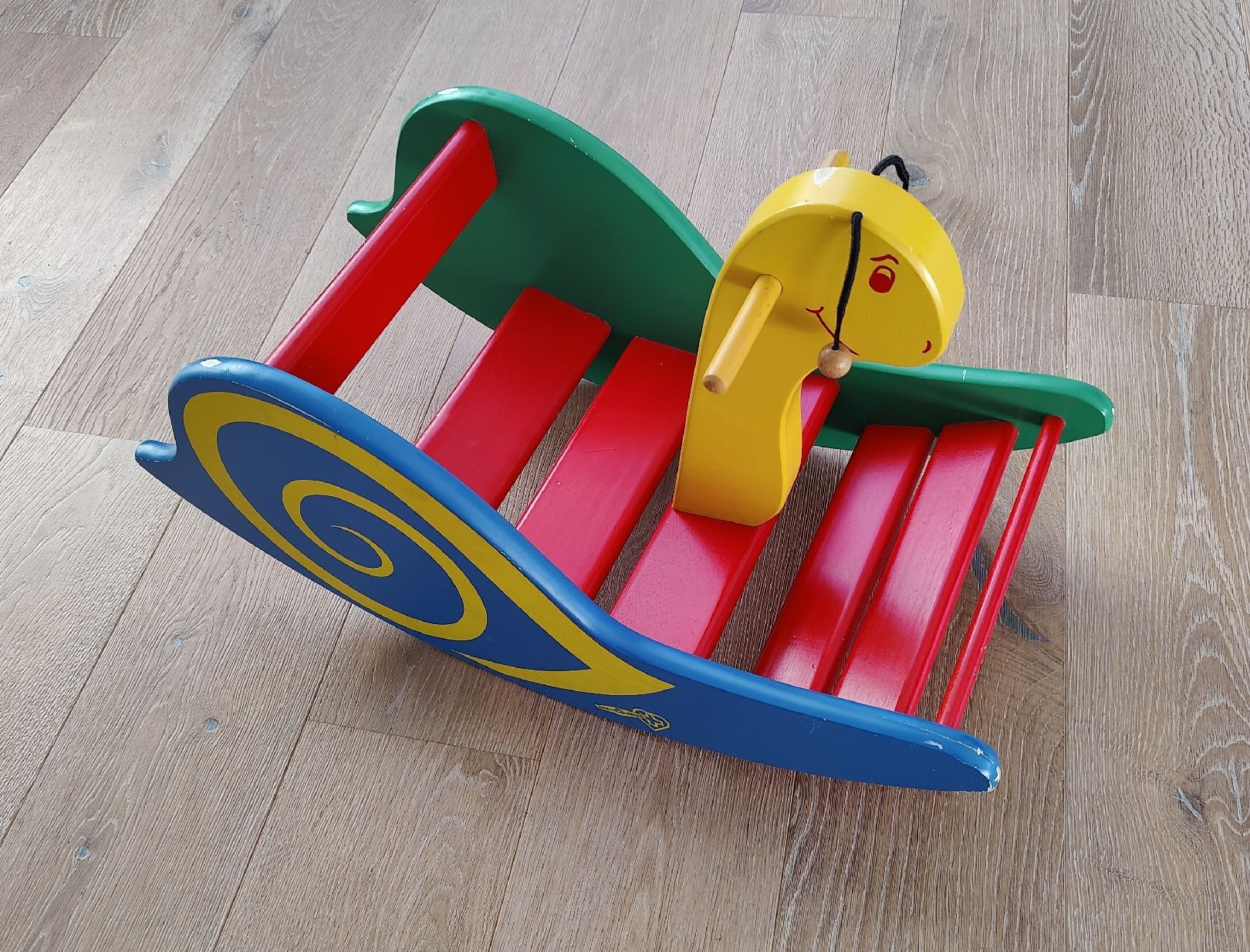 Spielzeuge: Schaukeltier "Schnecke" aus Holz – Gebraucht aus Rothrist von Playboater 1