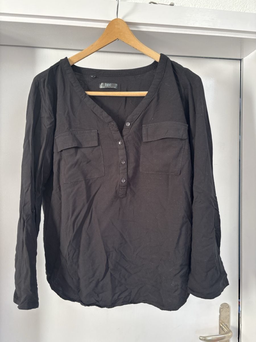 Camicette: Bpc Bluse, schwarz, Gr. 42, Tip toper Zustand – Usato da Benken SG venduto da ladinii