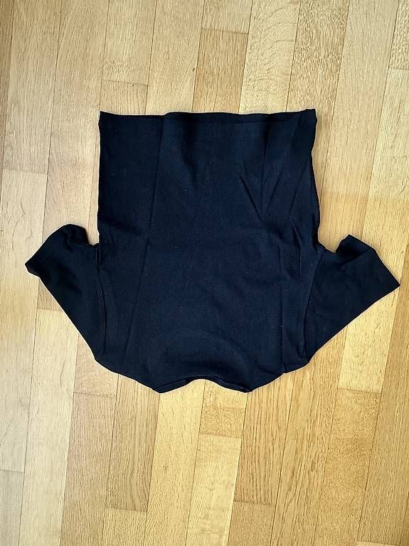 Top: Schwarzes Shirt / Top, Grösse M – Usato da Chur venduto da sim_c9lk 1