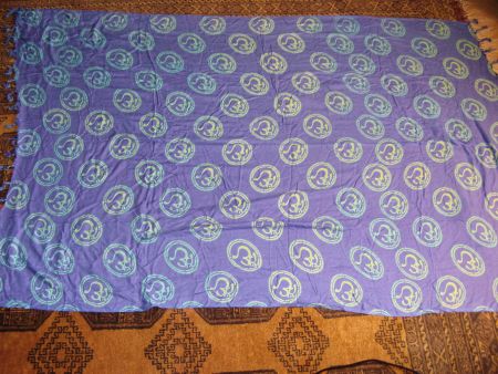 blau-gelb-grüner Sarong, Pareo, Strandtuch mit Om Zeichen
