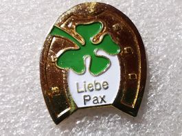Ansteckpin 138: Liebe PAX