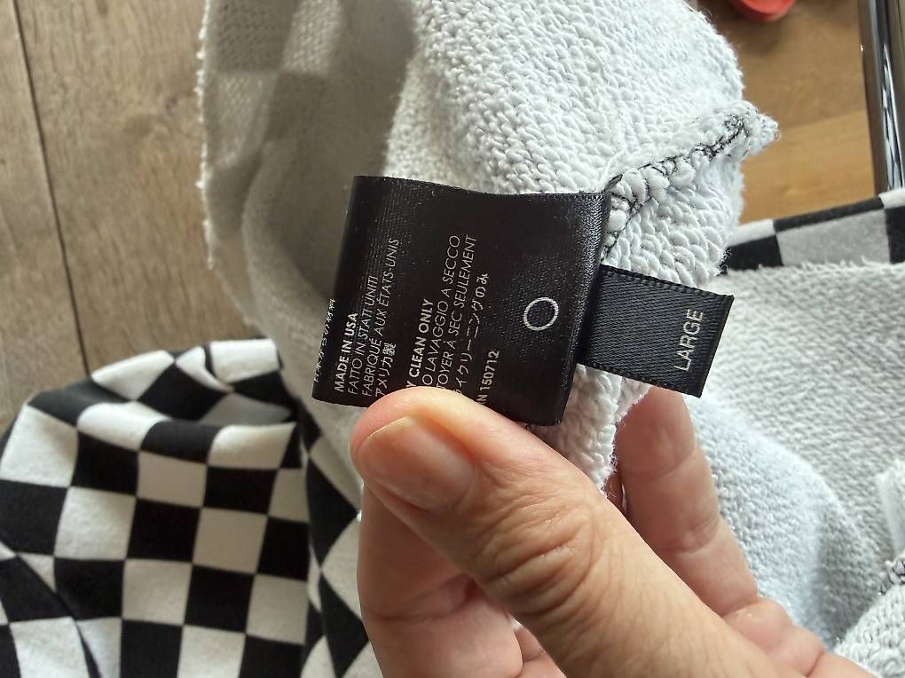 Maglioni & Felpe: AMIRI PULLOVER L (original) – Usato da Schindellegi venduto da Poshanna 3