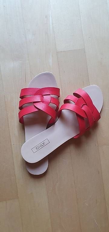 Scarpe da donna: Rote Sandalen Gr 37 – Usato da Mittelhäusern venduto da NGreg