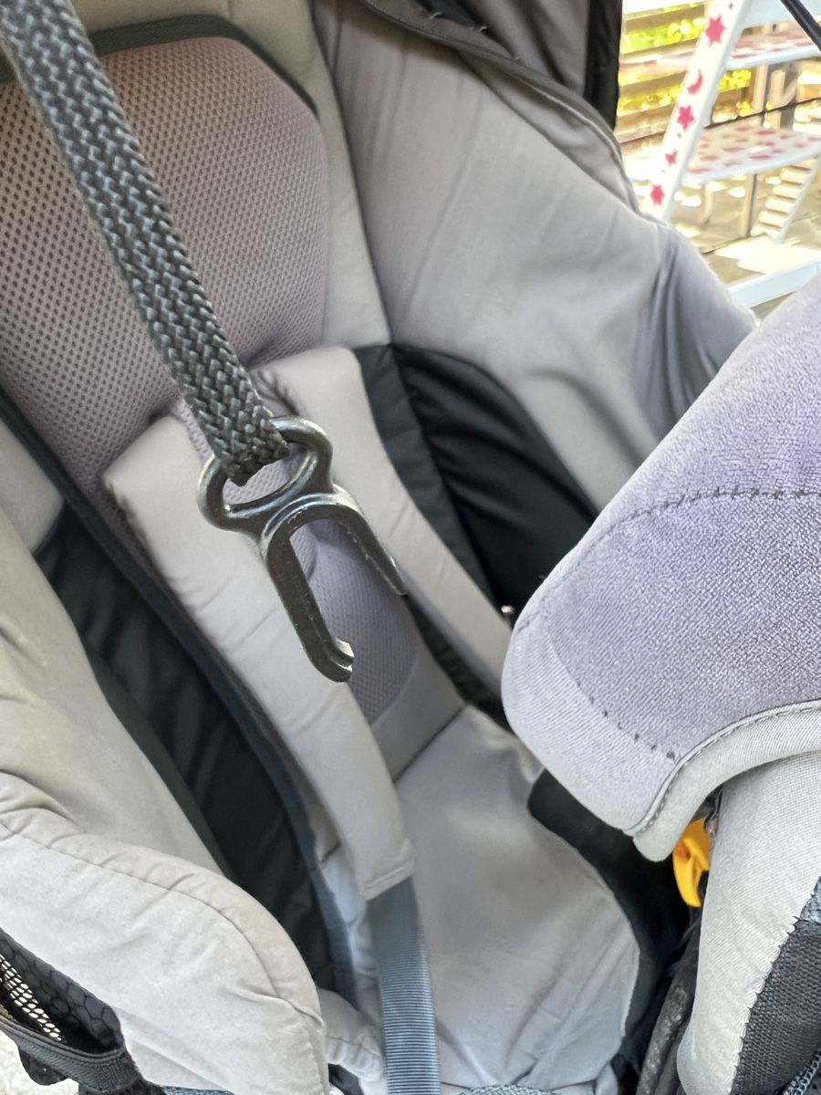 Deuter Bauch- & Rückentragen: Deuter Kindertrage Kid Comfort III – Gebraucht aus Einsiedeln von Nintu 1
