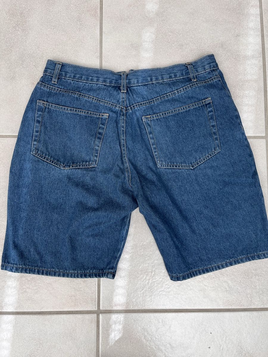 Jeans: Jeansshorts  – Gebraucht aus Hausen AG von ver_6lgn 1