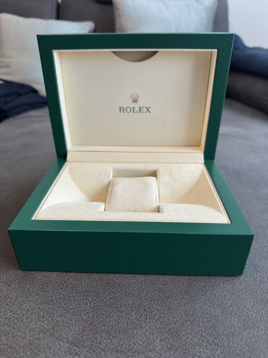 Uhrenboxen: Originale Rolex Uhrenbox, gruen - 39139.64 – Gebraucht aus Dübendorf von Logi5