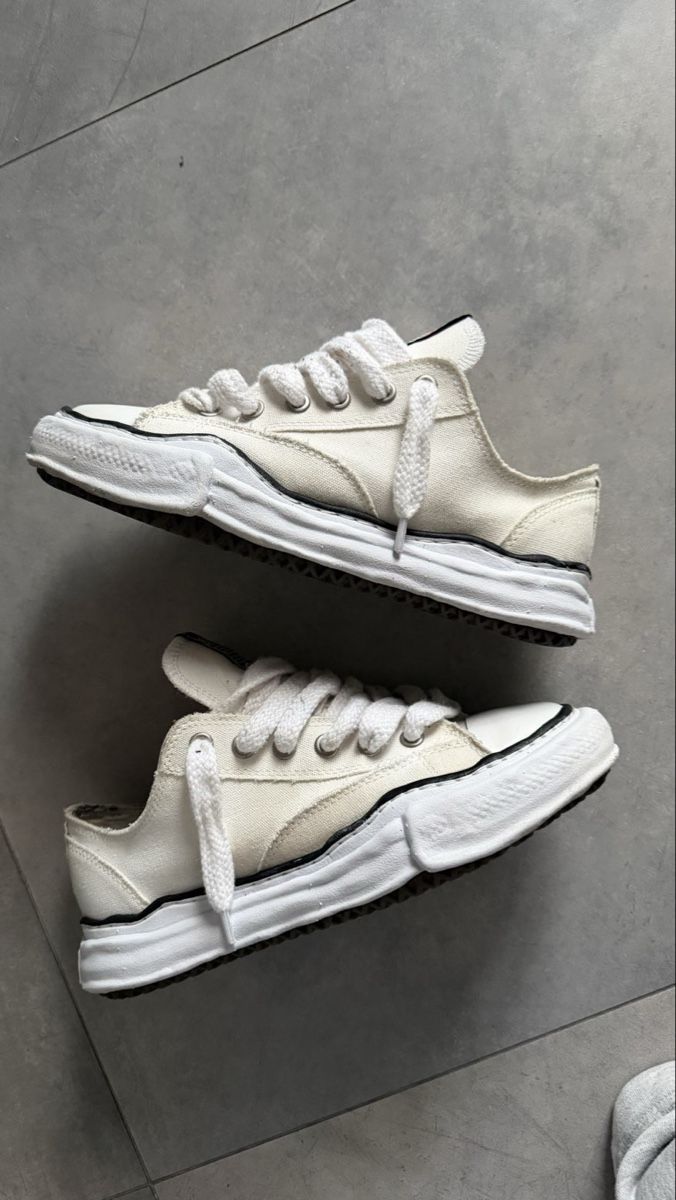 Herrenschuhe: Maison mihara White – Neu (gemäss Beschreibung) aus Hauterive NE von bur_8xqg