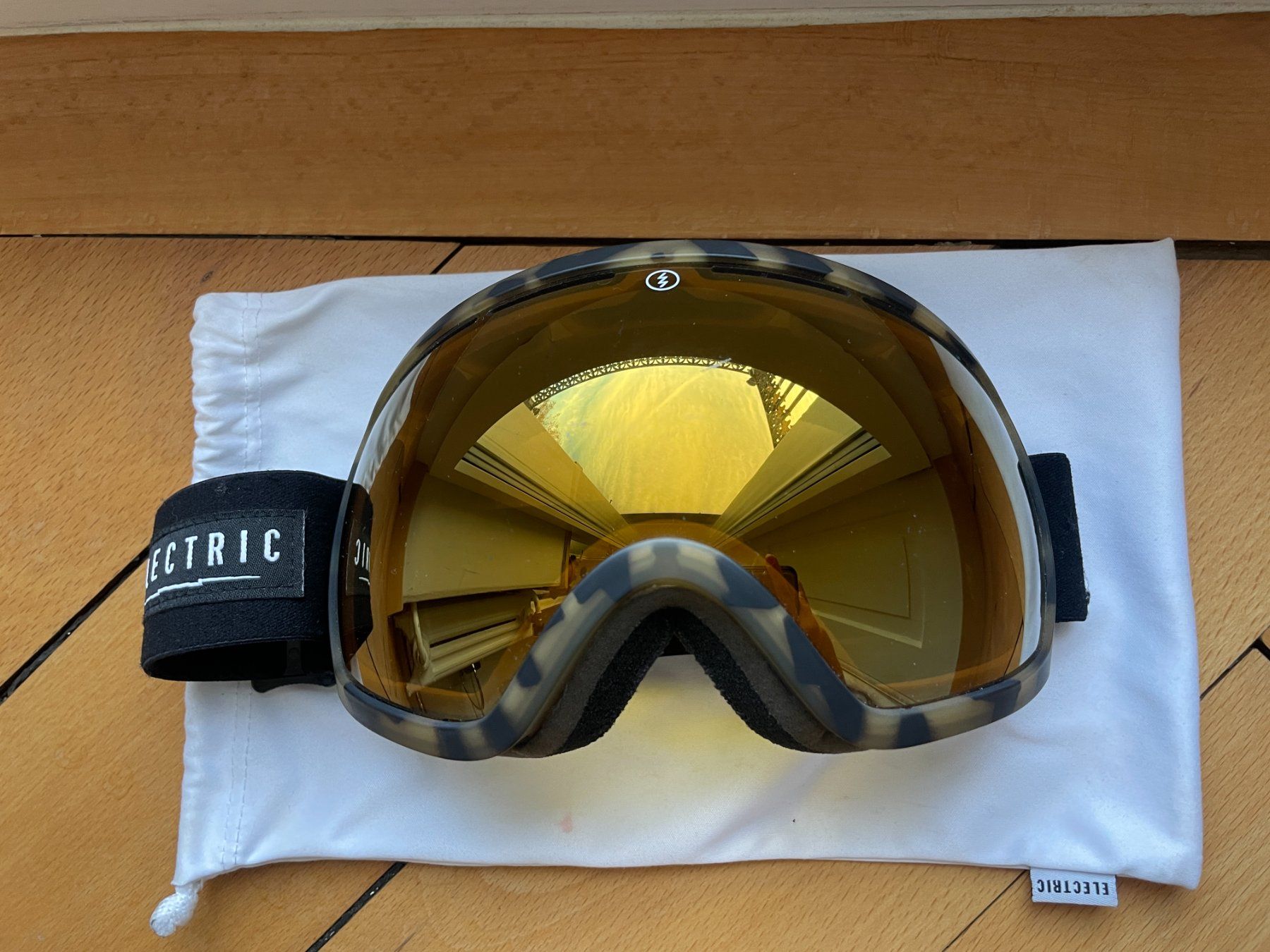 Occhiali & Lenti: Tolle Goggle von Electric | Leo Optik mit grossem Glas – Usato da Chur venduto da adien