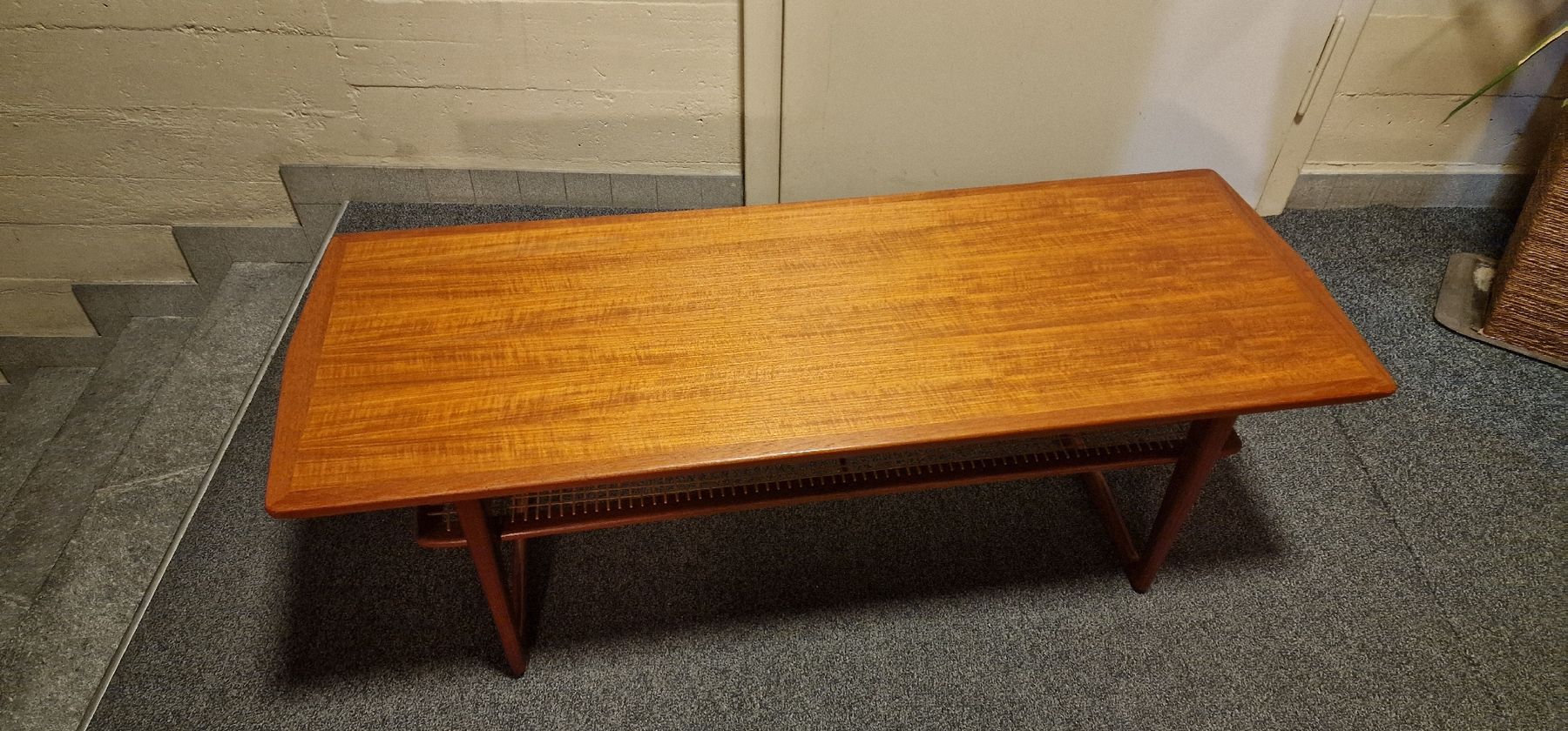 Tavoli: danisch Teakholz-Couchtisch – Usato da ZÜRICH venduto da Arte-24 6