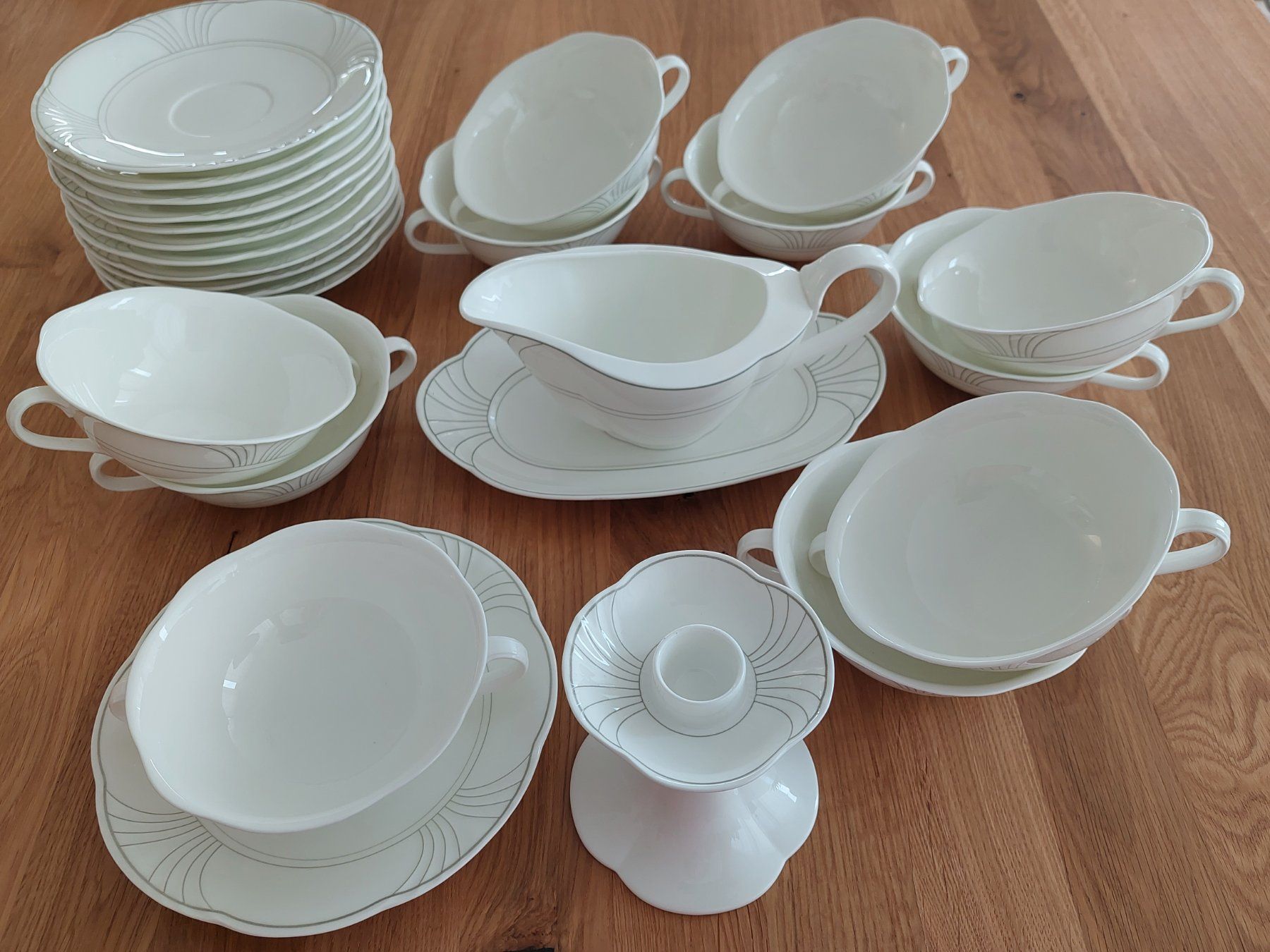 Villeroy & Boch Set di piatti: Villeroy & Boch Geschirrset "Piano" – Usato da Baldegg venduto da collect.hub