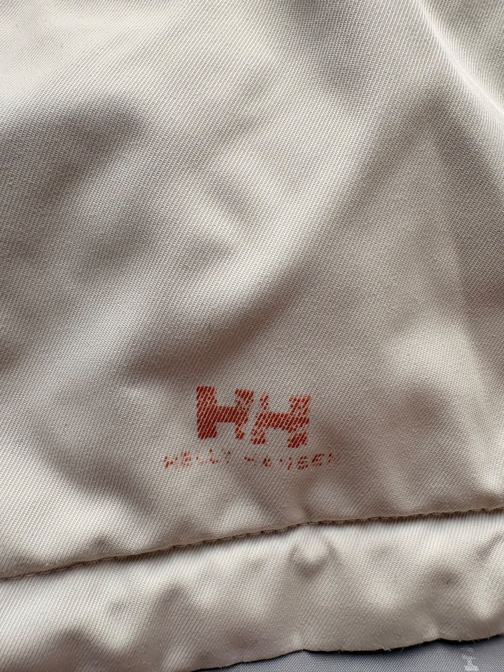Helly Hansen Jacken: Helly Hansen Winterjacke – Gebraucht aus Wigoltingen von _vntg_ 1