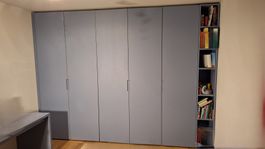 Kleiderschrank 5-türig und Regal gut erhalten