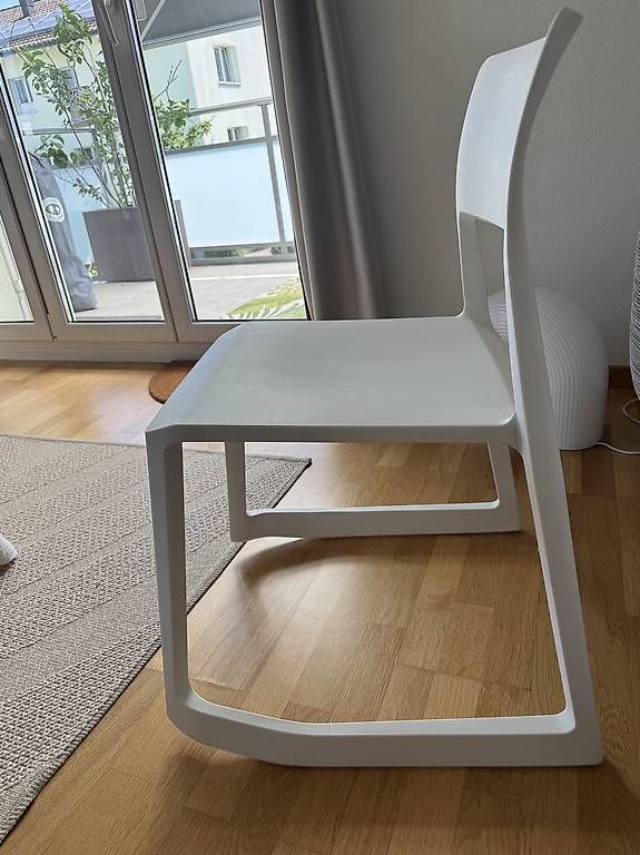 Vitra Sedie: Vitra Tip Ton Stuhl in Weiss – Usato da Wallisellen venduto da Ceno_ZH 1
