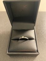 Eleganter Solitär Diamant Ring Weissgold 750