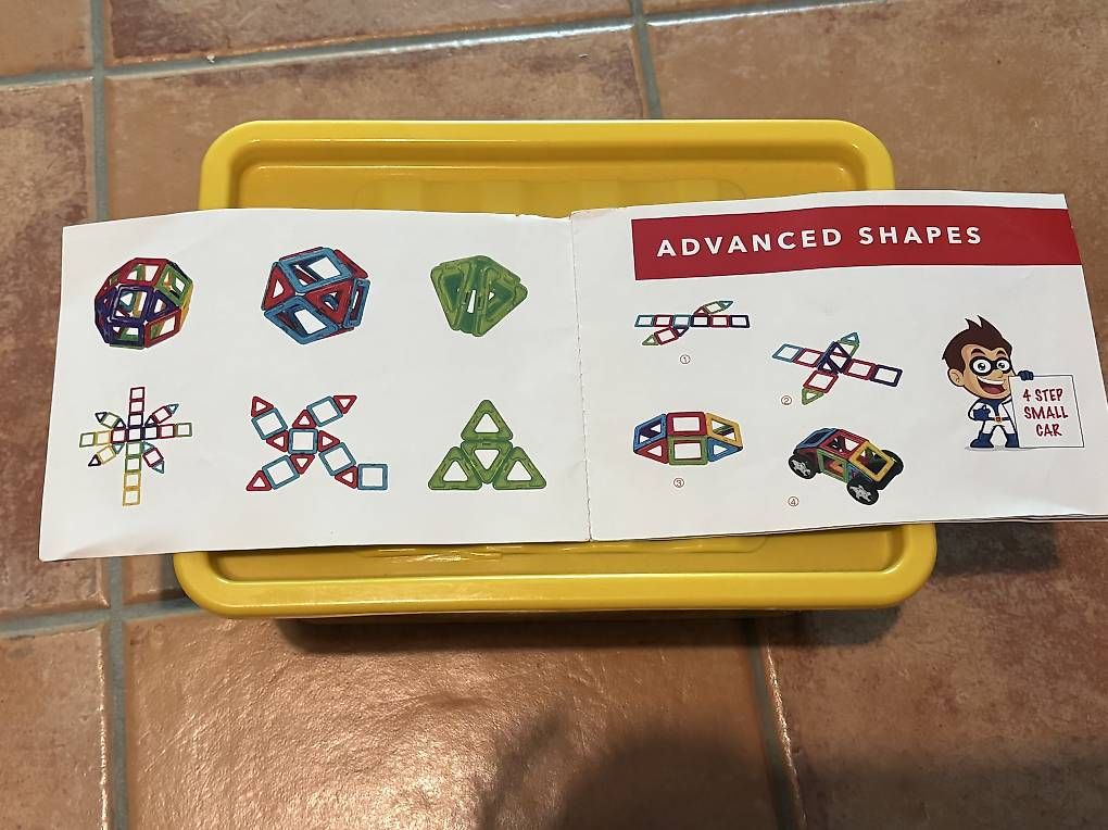Giochi: Magnetische Bausteine in stabiler Box – Usato da Bachenbülach venduto da blechkuh 2