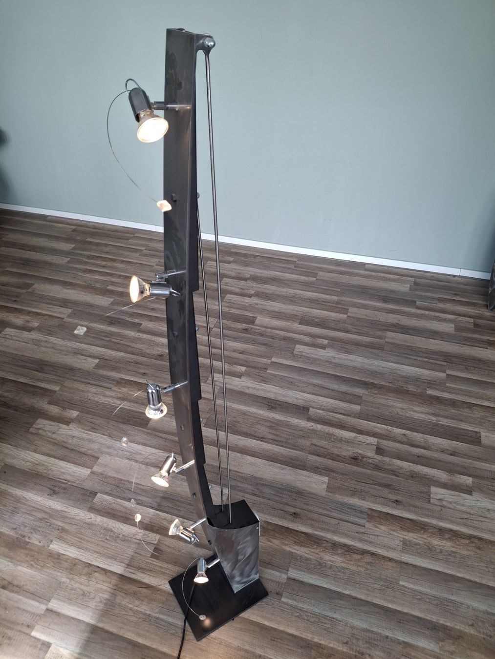 Lampade: Stehlampe – Usato da Neuägeri venduto da Ws193
