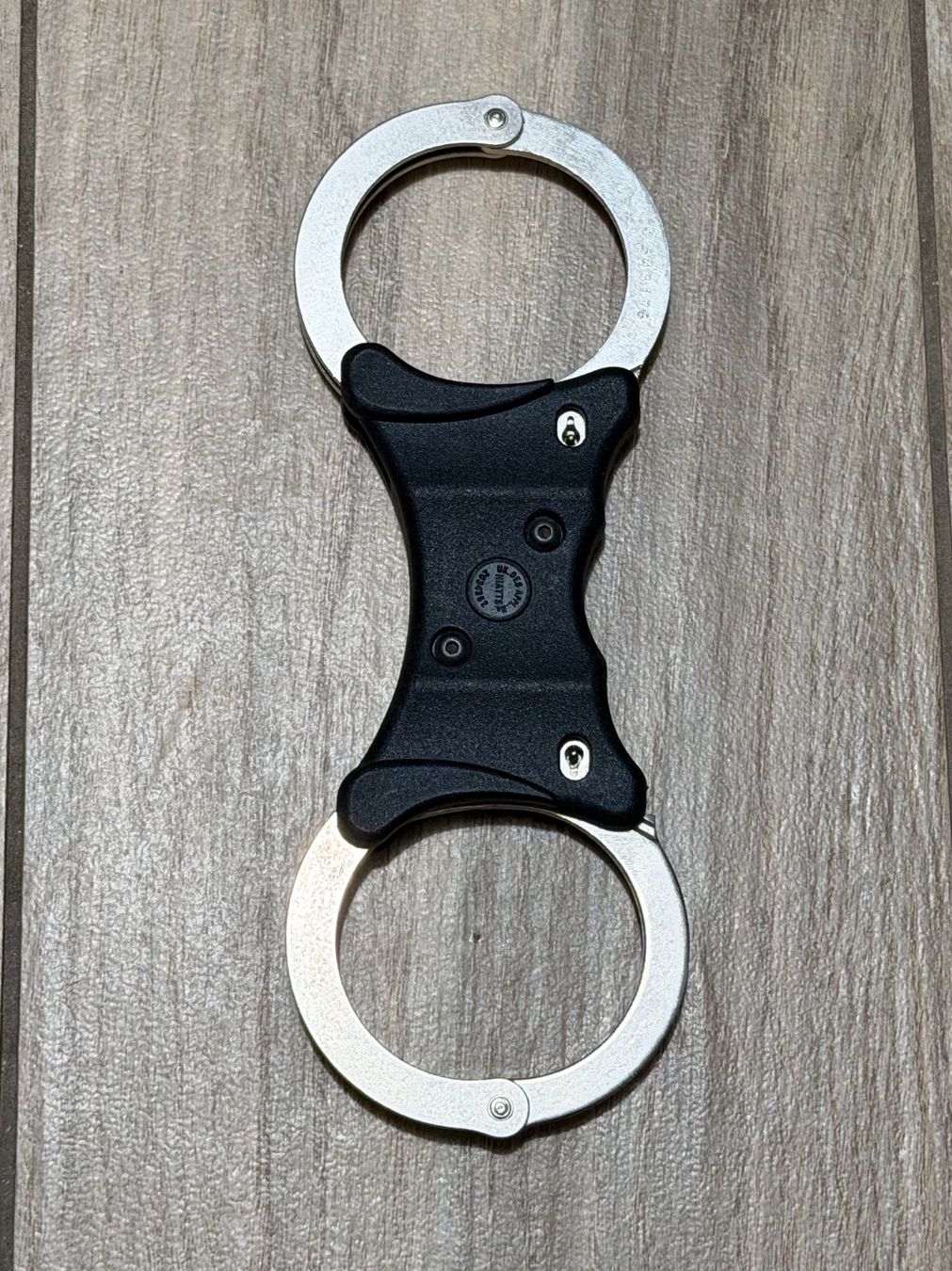 Autres événements d'entreprise et fêtes: Professionelle ASP Rigid Polizei Handschellen Cuffs starr – D'occasion à Liestal par ElektraG