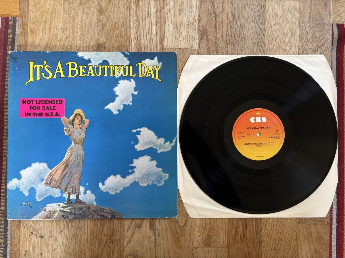 Dischi in vinile: It’s a beautiful day / first record and Marrying maiden – Usato da Lausanne venduto da Ddell