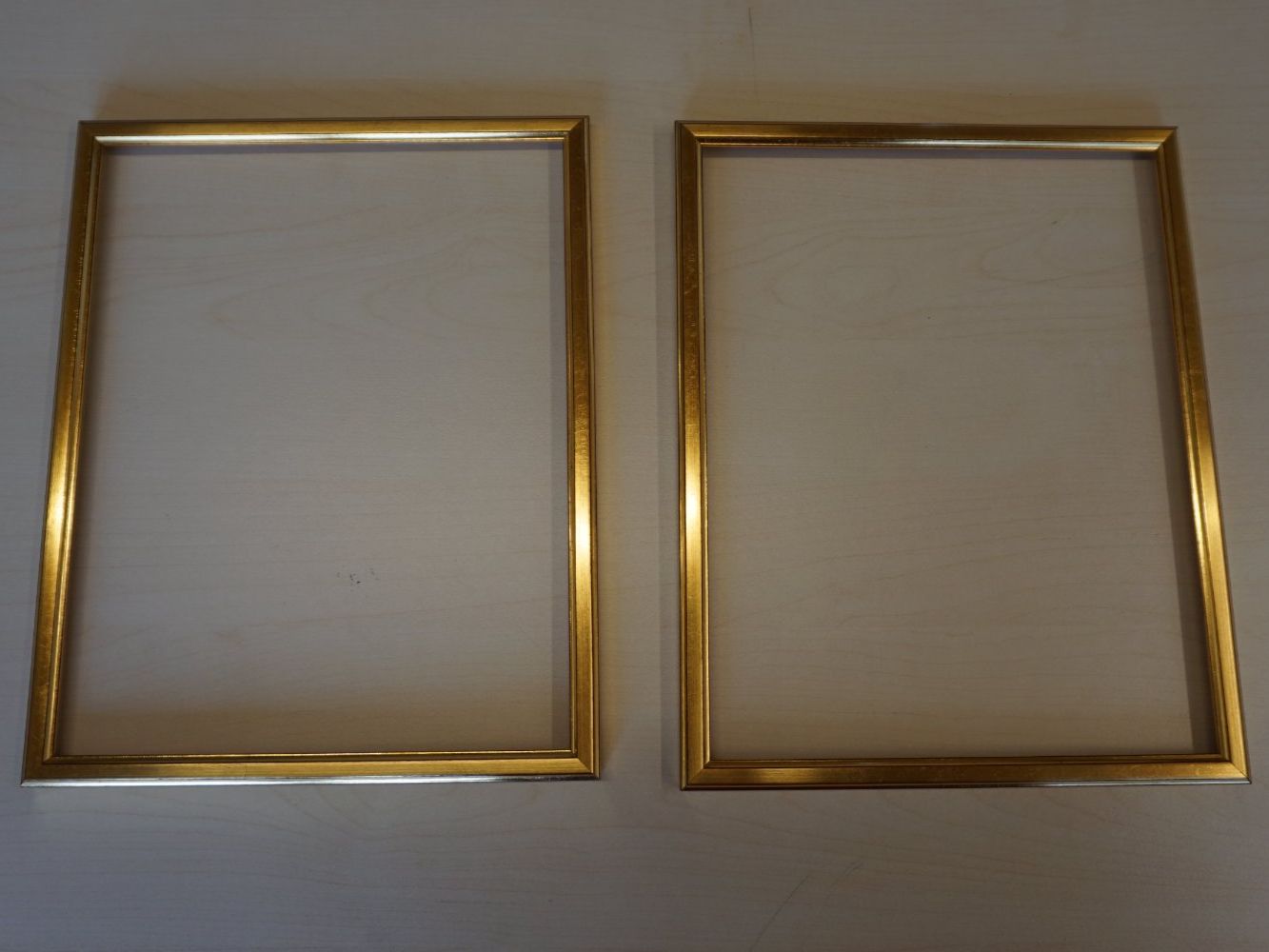 Cornici: Bilderrahmen 2er Set mittel, gold aus Holz – Nuovo (secondo la descrizione) da Giswil venduto da sowo60