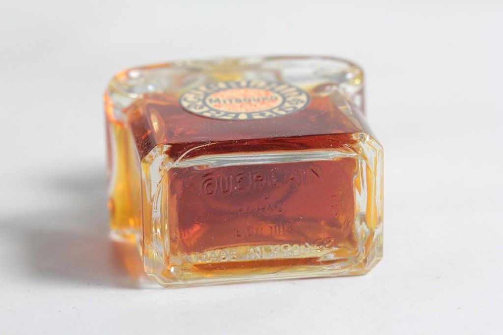 Guerlain Profumi & Eau de Toilette: GUERLAIN Flacon de parfum Mitsouko 15 ml – Nuovo (secondo la descrizione) da Vandoeuvres venduto da Dom-Tom 3