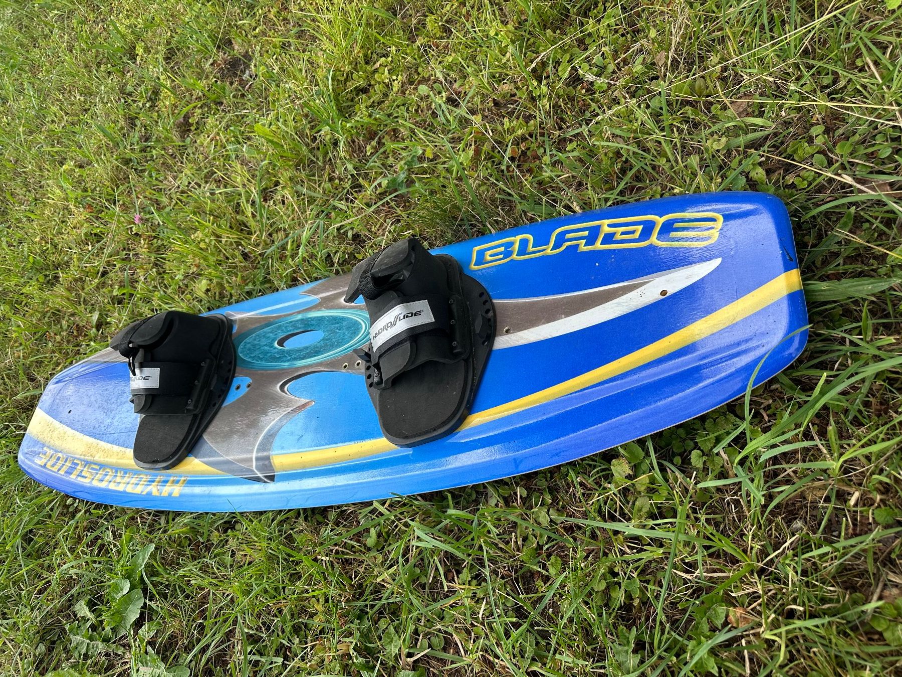 Surfboards & Schwimmbrette: Hydroslide Blade Wakeboard, gebraucht – Gebraucht aus Bennau von Santolina