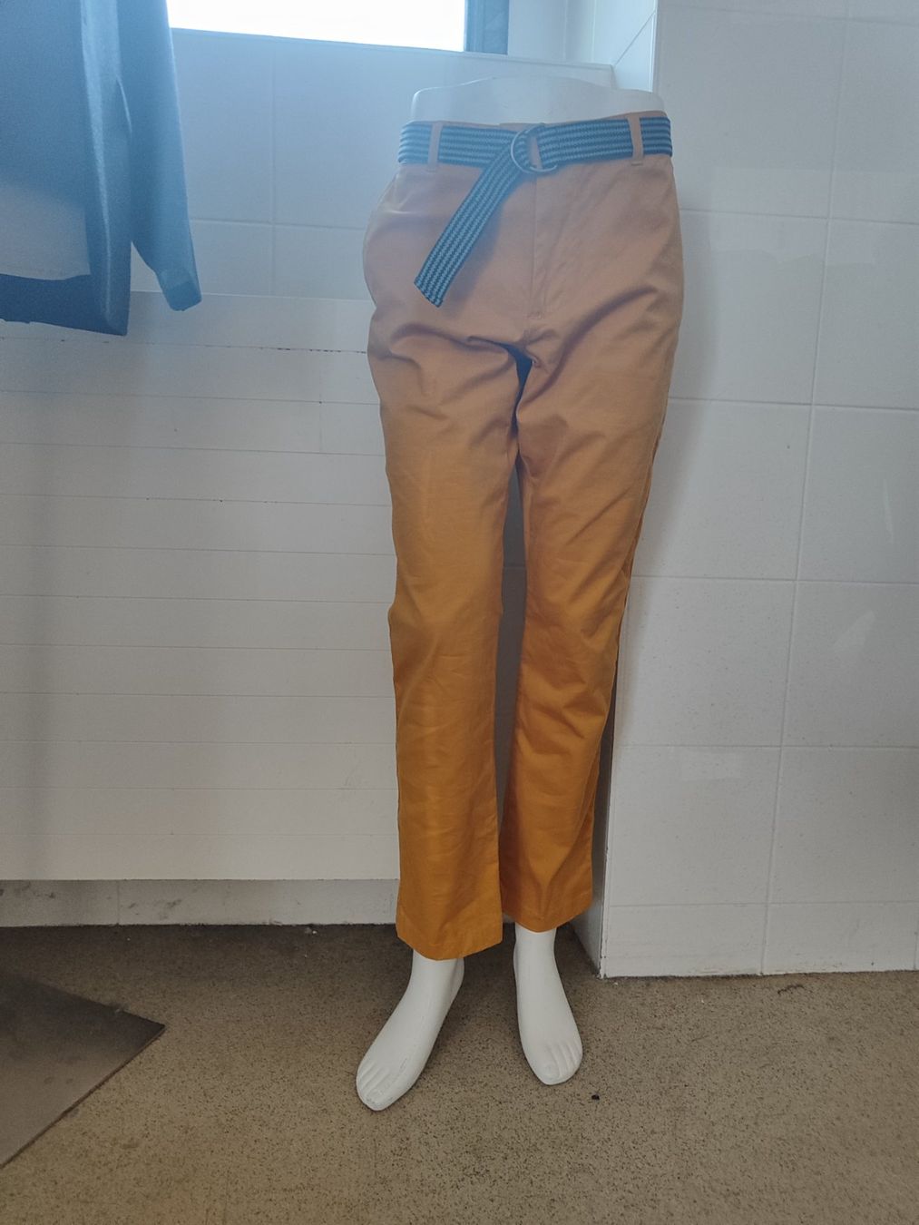 Pantaloni: herrenhose GR 35 / 32 – Nuovo e nell'imballaggio originale da Langnau am Albis venduto da Judithsebi 2