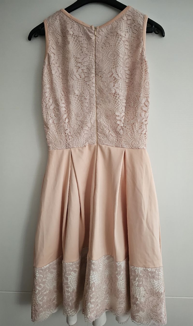 Vestiti & Gonne: Festkleid – Usato da Steinmaur venduto da Kiki_m240 1