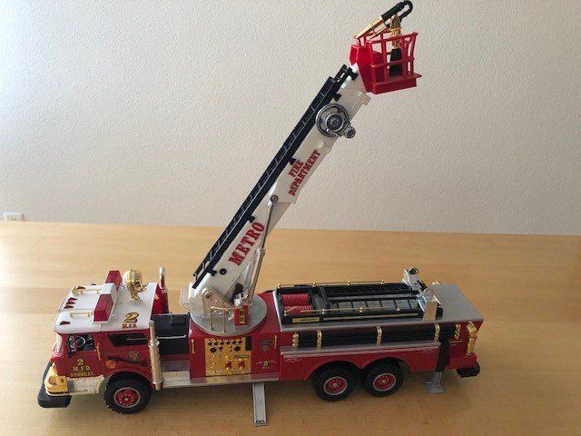 Modellautos: Modell Feuerwehrauto – Gebraucht aus Altbüron von zet_pnw5 6