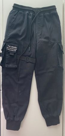 Reset Cargo Hose Schwarz, Grösse 140/146 neuwertig