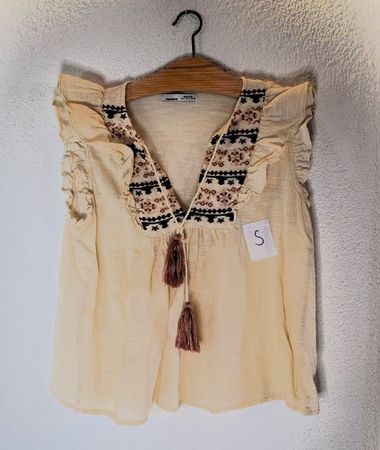 Pull&Bear Bluse beige mit Stickerei Grösse S