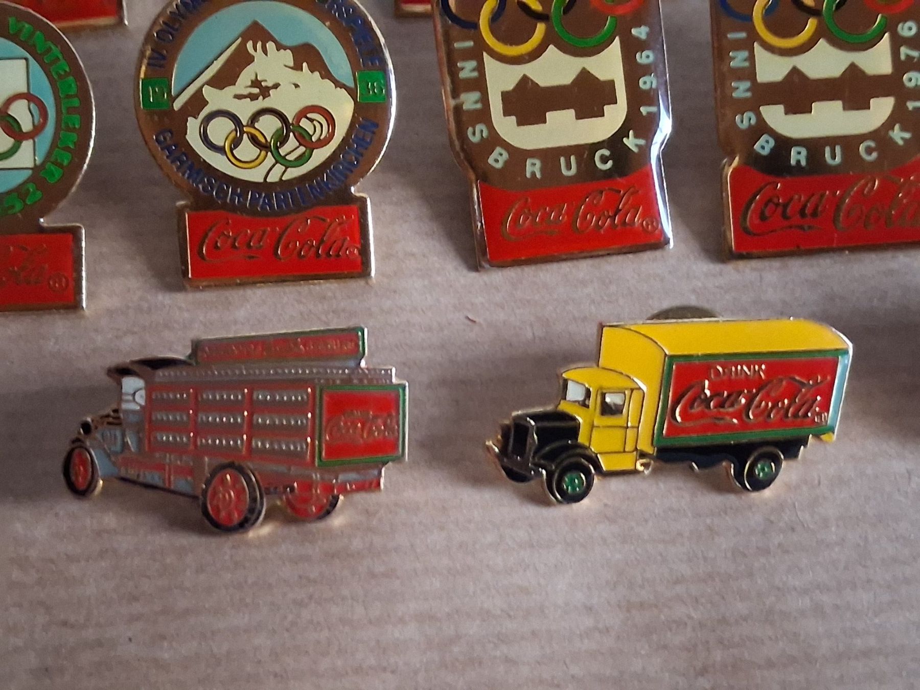 Coca-Cola Plaketten & Abzeichen: 24 verschiedene Pins Coca-Cola 16 Olympiade + Weitere – Gebraucht aus Hagendorn von siwasi3 7