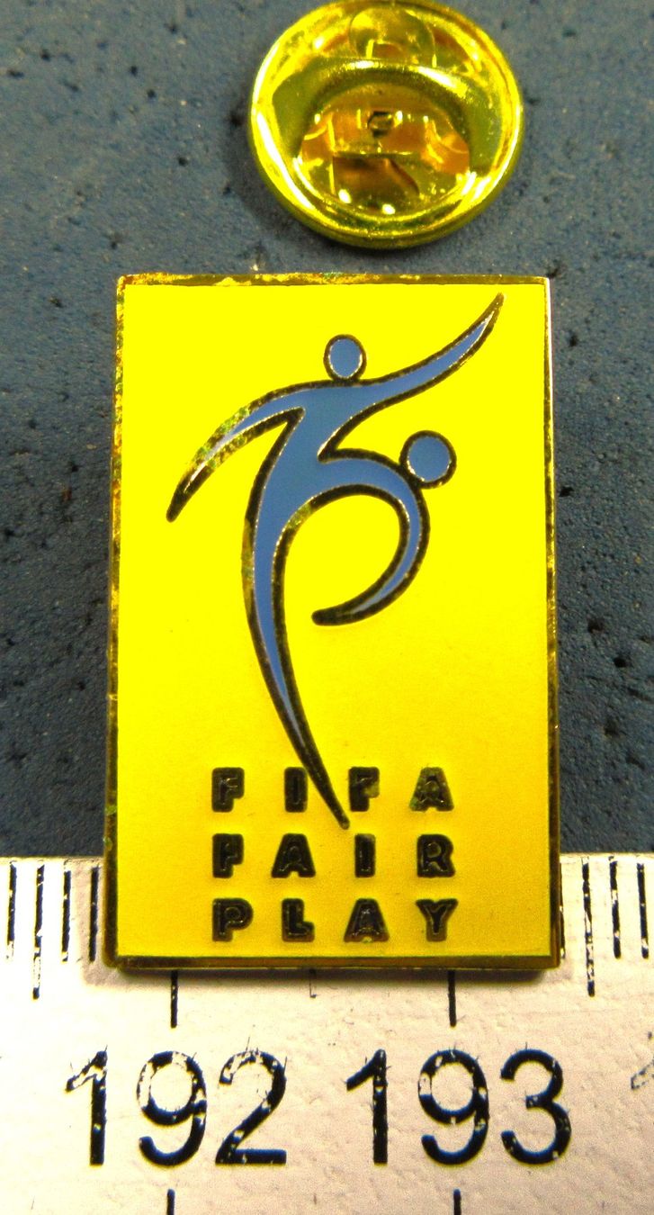 Fifa Placchette & Badge: FIFA FAIR PLAY FUSSBALL PIN ENAMEL – Usato da Ettingen venduto da Hausi4711