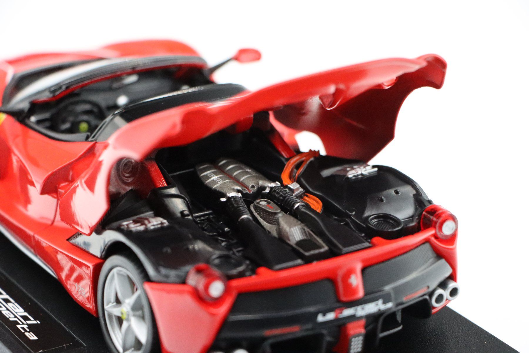 Ferrari Modellini d'auto: Ferrari LaFerrari Aperta 2016 1:24 Bburago – Nuovo e nell'imballaggio originale da Bühl b.Aarberg venduto da modelldiecast 8