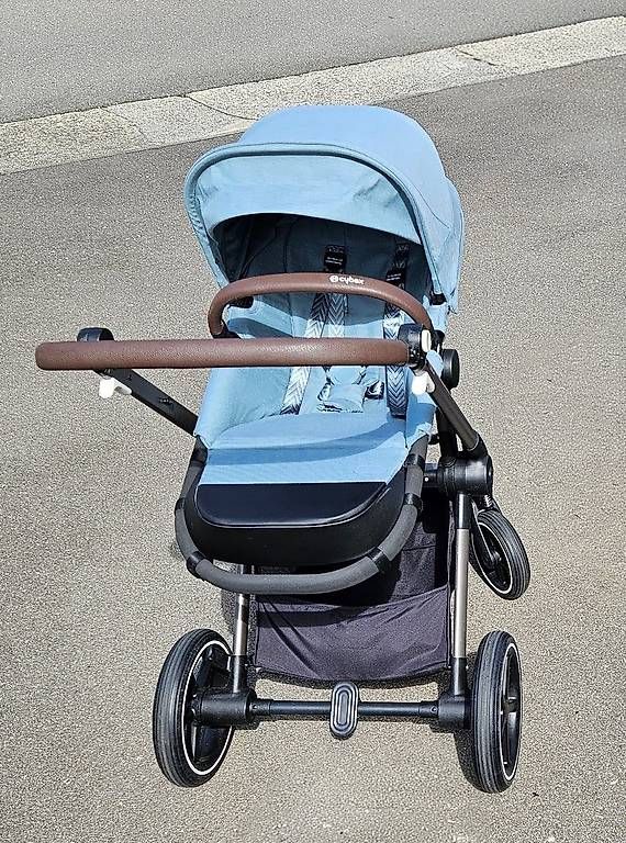 Carrozzine: Cybex Eos Lux 2-en-1 – Usato da Echandens venduto da poz_76vd