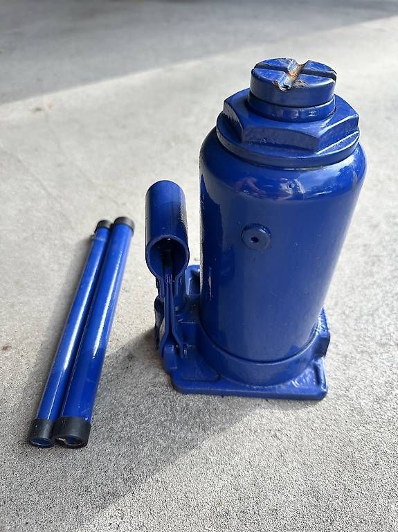 Tutti gli attrezzi: Hydraulischer Wagenheber 12t – Usato da Bonstetten venduto da nyjo6298 2