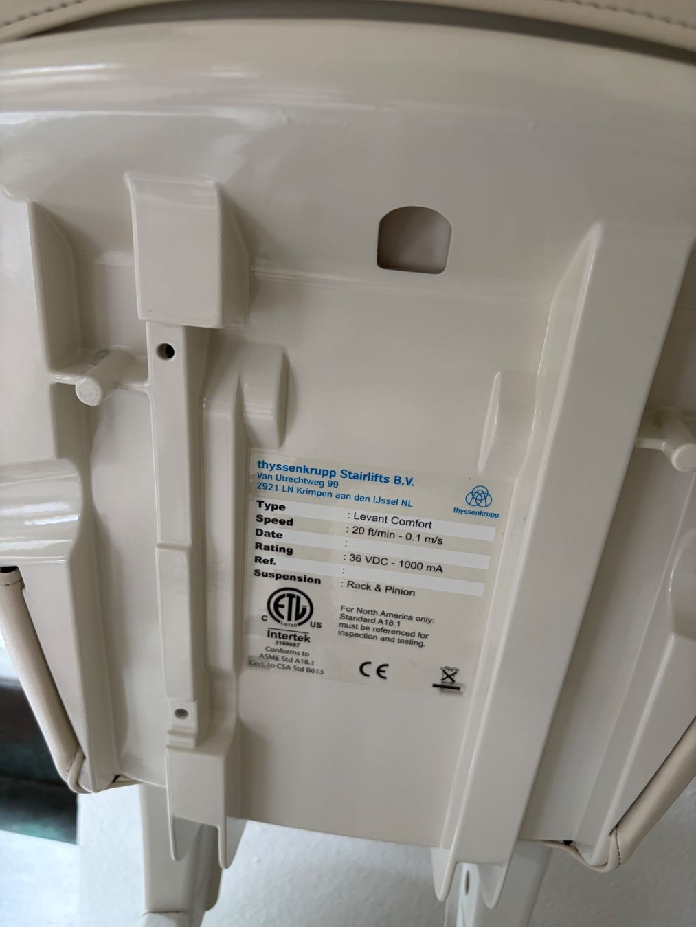 Medizinische Geräte: ThyssenKrupp HomeGlide Treppenlift 5.15m – Gebraucht aus Reinach BL von GuillermoM 3