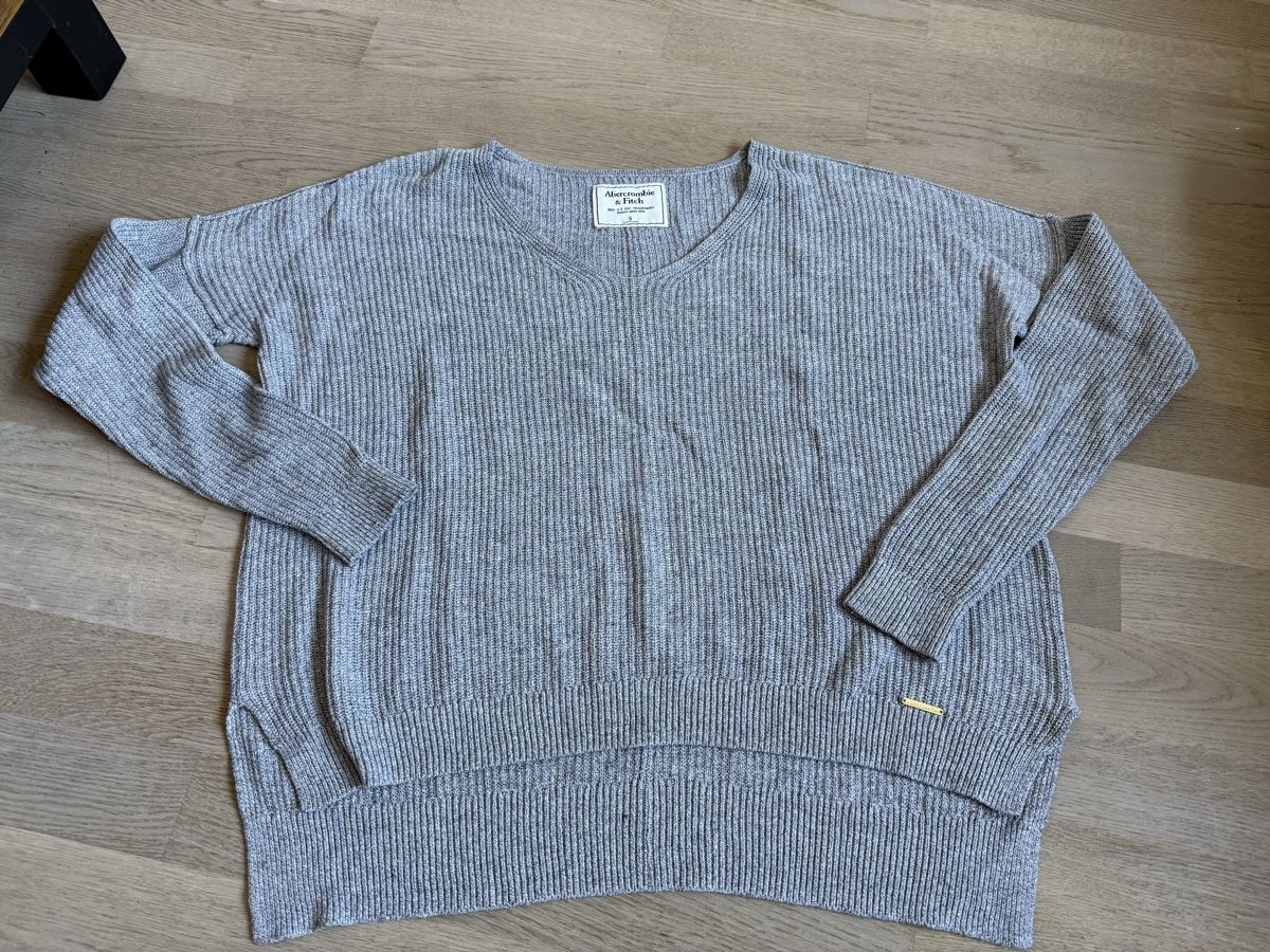 Abercrombie Maglioni & Felpe: Abercrombie & Fitch Strickpullover Grau, Grösse S – Usato da Rubigen venduto da Elmacino
