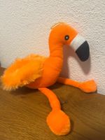 *Plüschflamingo*