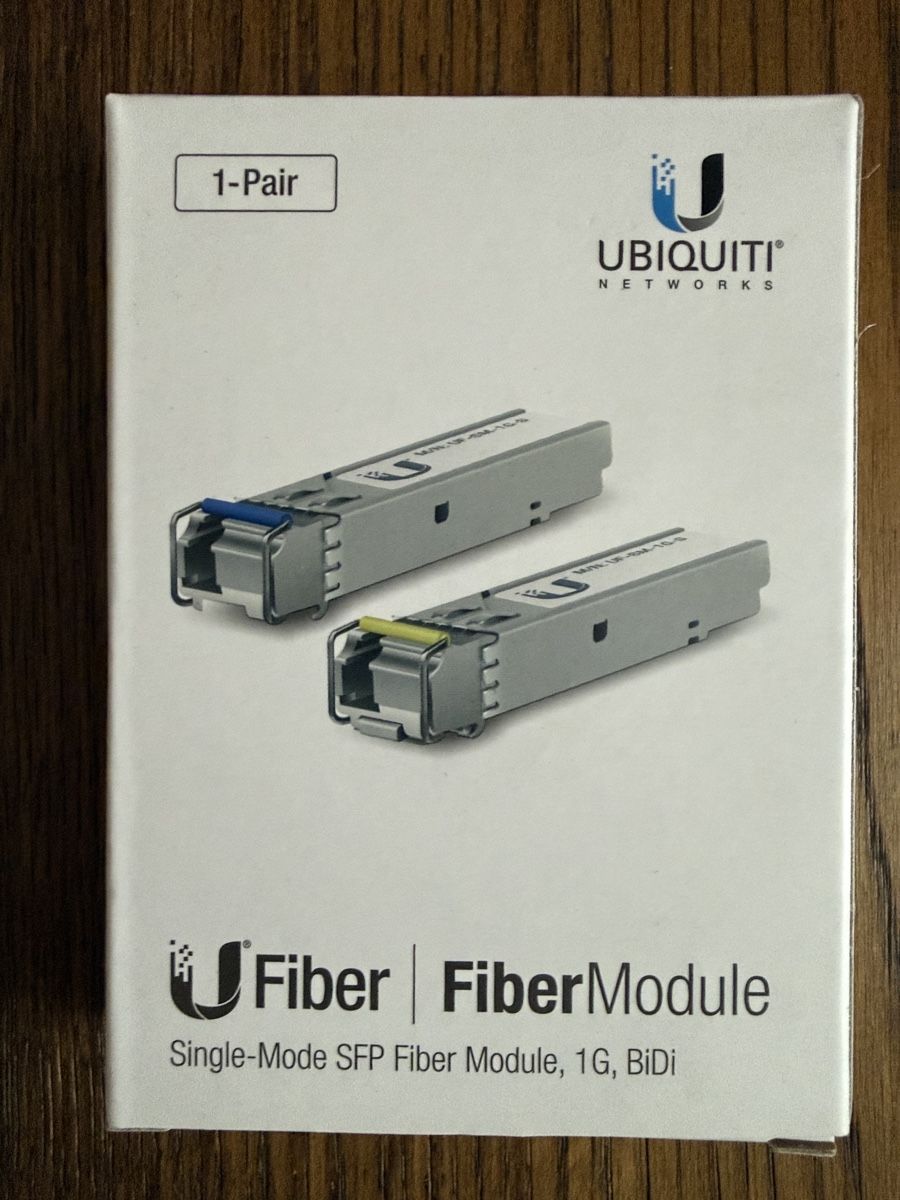 Ubiquiti Unità & Adattatore: Ubiquiti UF-SM-1G-S Fiber Module – Nuovo e nell'imballaggio originale da Luzern venduto da Roeschuko