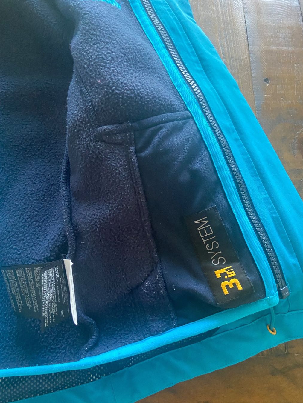 Jack Wolfskin Jacken & Mäntel: Jacke Jack Wolfskin – Gebraucht aus Büren an der Aare von epe_5bpx 3