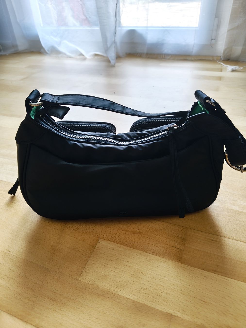 Sacs femmes: Handtasche – Neuf (Voir description) à Münchenstein par Chy_Ona 1