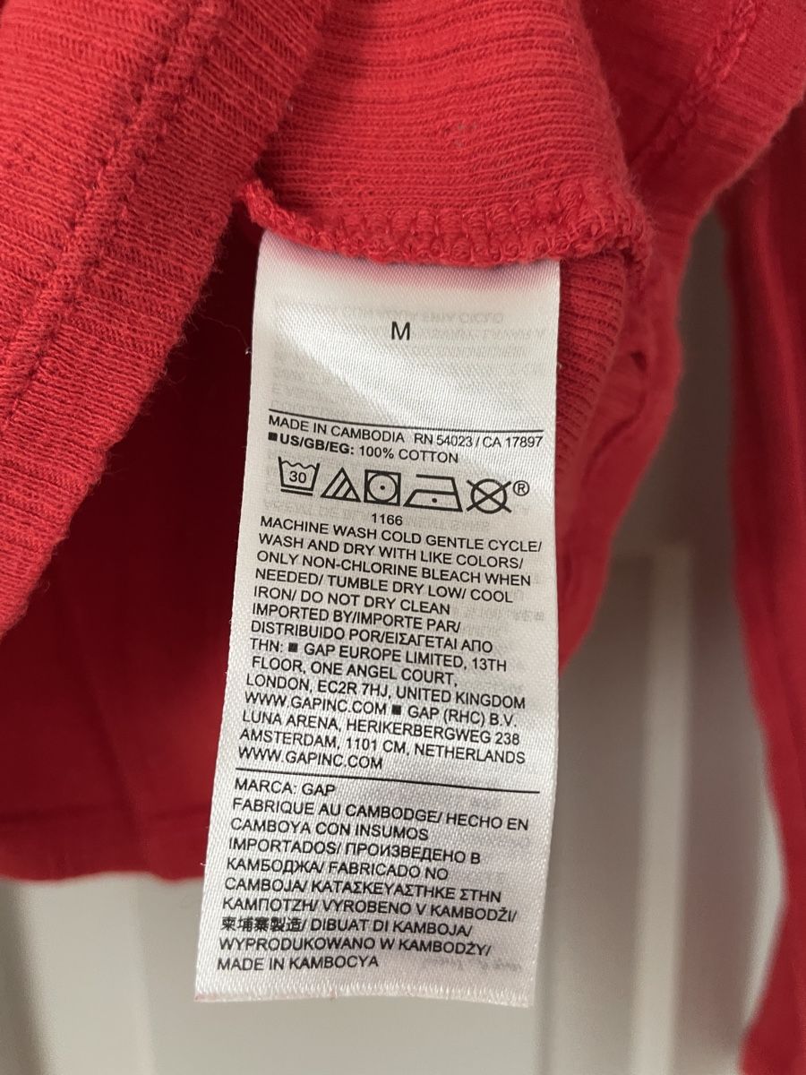 Gap T-shirt: Gap langarm shirt rot – Nuovo (secondo la descrizione) da Zürich venduto da M500ZH 2