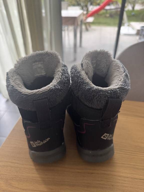 Schuhe für Jungen: Winterschuhe Kinder – Gebraucht aus Kappelen von rlo_x6vy 1