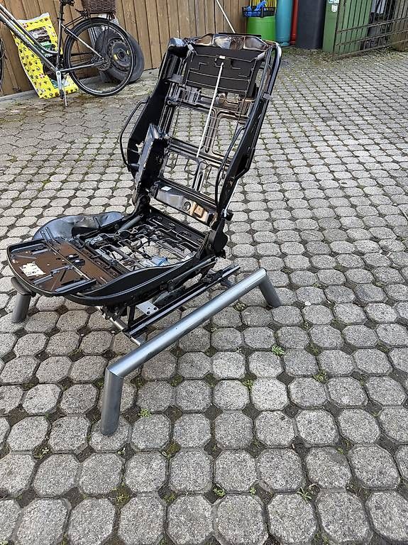 Accessori per altri veicoli: Bmw e46 Coupe Sitzgestell – Usato da Muri AG venduto da Aero96 1